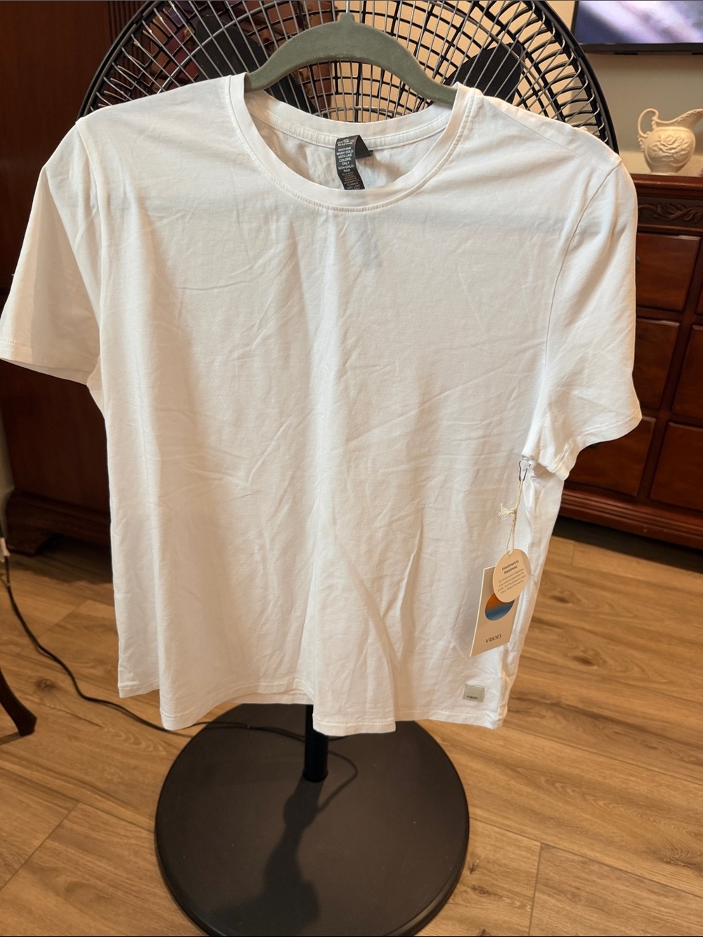Vuori White Short Sleeve Crewneck Tee